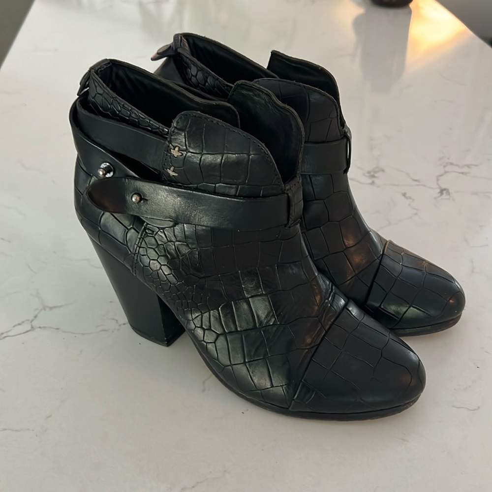 Rag & Bone Harrow Leather Crocodile Embossed Ankle Boots Black Women - EU 36